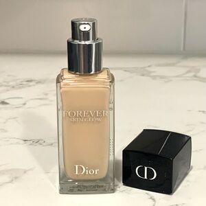 Dior Forever Skin Glow Foundation - Warm Beige 0.5N New no box READ